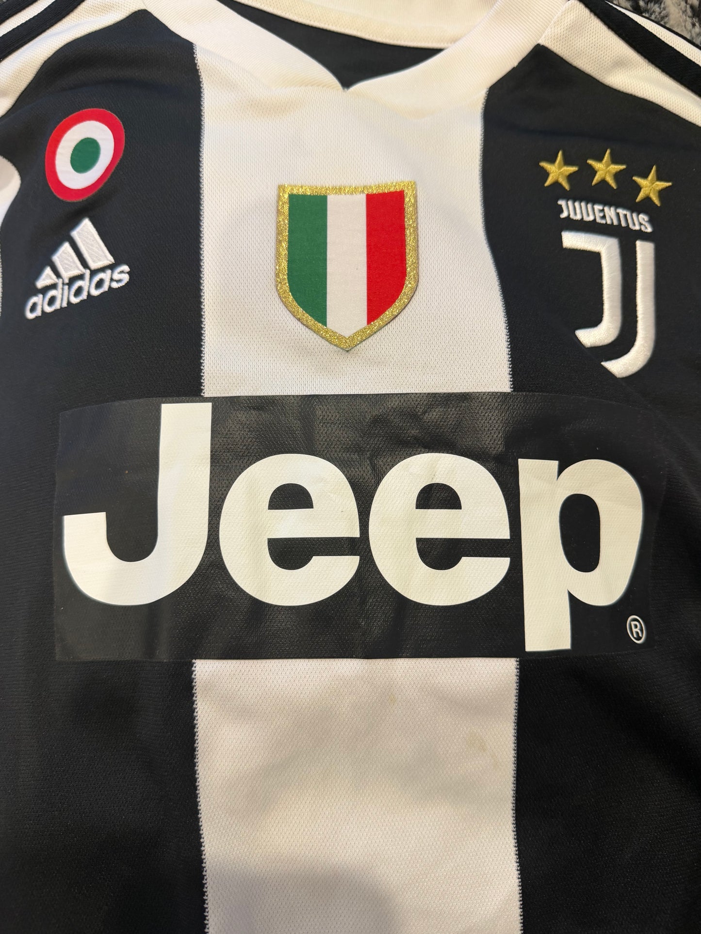 Official Juventus 2018/19 Home Jersey – #10 Paulo Dybala – Size Medium